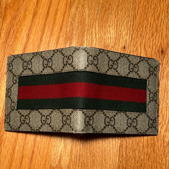 Gucci Men's GG Supreme Canvas Bifold Wallet in Beige with Green/Red Stripe - Picture 3 of 8